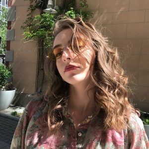 Meet your Posher, Brooke